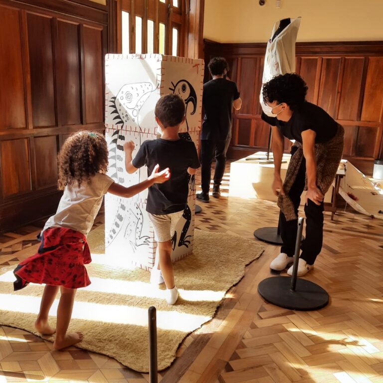 Mediação da Ação "Pequenas Mãos"; Exposição: Movimento Armorial 50 anos